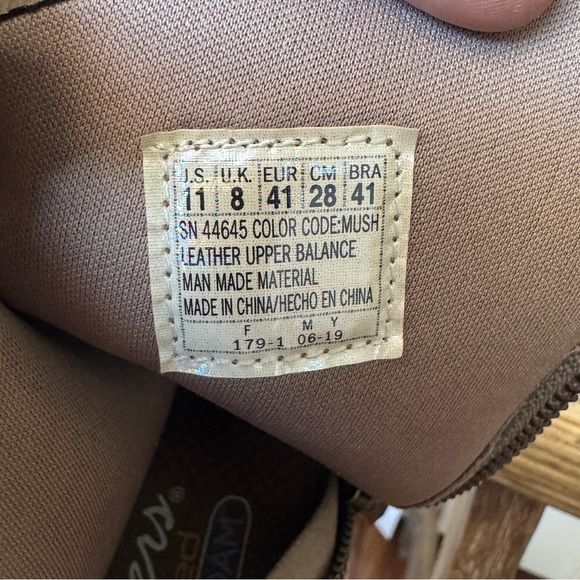 Skechers Suede Taxi Uptown Funk Leather Ankle Boots Taupe Size 11 - Picture 9 of 9